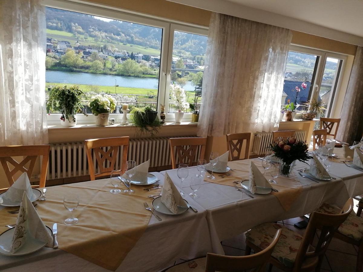 Wein Und Gastehaus Marlene Pohl Hotel Kinheim Esterno foto