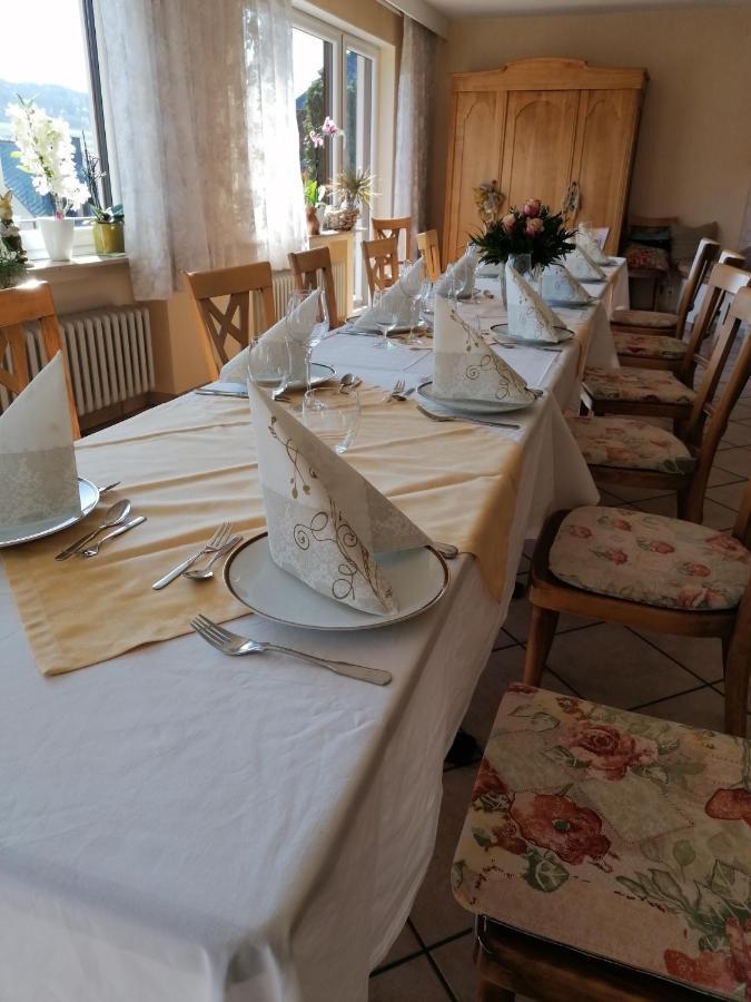 Wein Und Gastehaus Marlene Pohl Hotel Kinheim Esterno foto